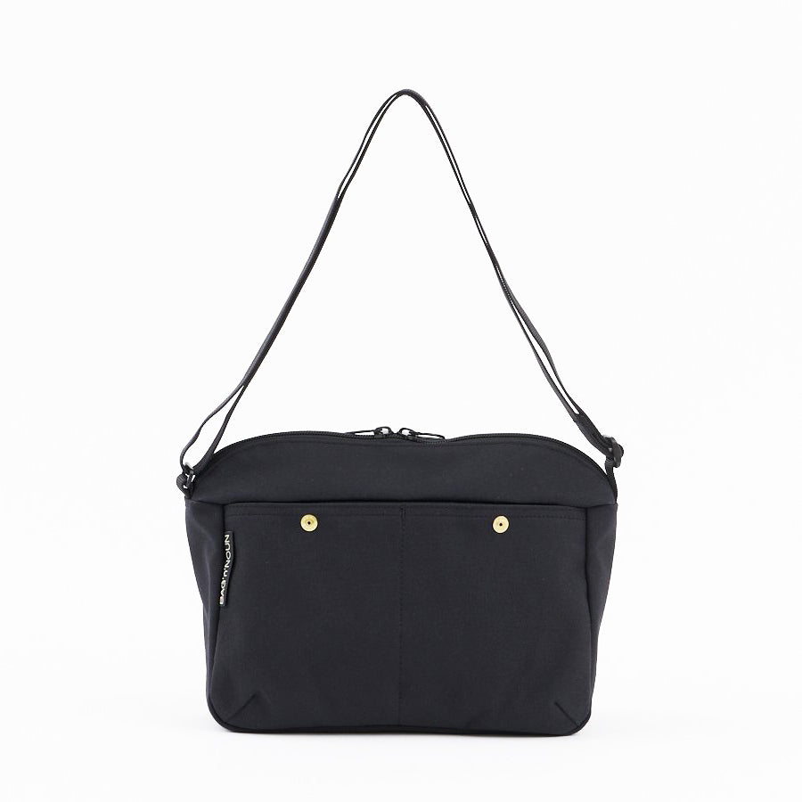 Rückseite schwarze Umängetasche von BAG'n'NOUN