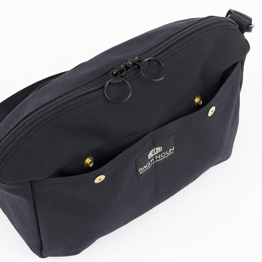 schwarze Umängetasche von BAG'n'NOUN