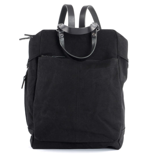 Schwarzer Canvas Rucksack mit Leder Details von Baggyport aus Japan.