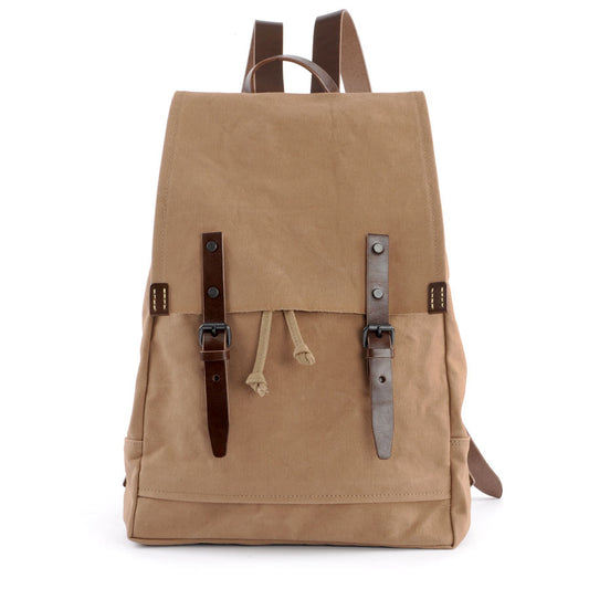 Beiger Rucksack mit braunen Lederschnallen von Baggyport aus Japan